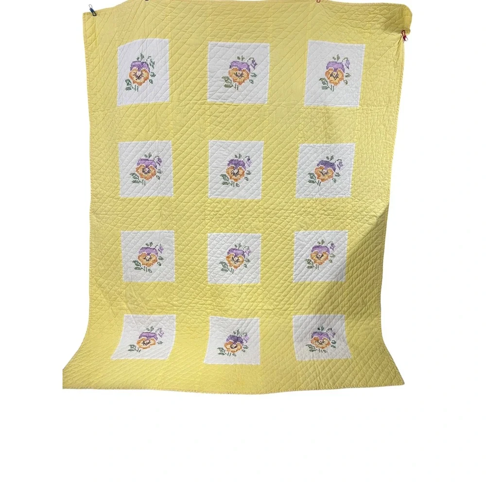 Vintage Handmade Pansy Quilt Hand Embroidered Twin Full Yellow 64x82